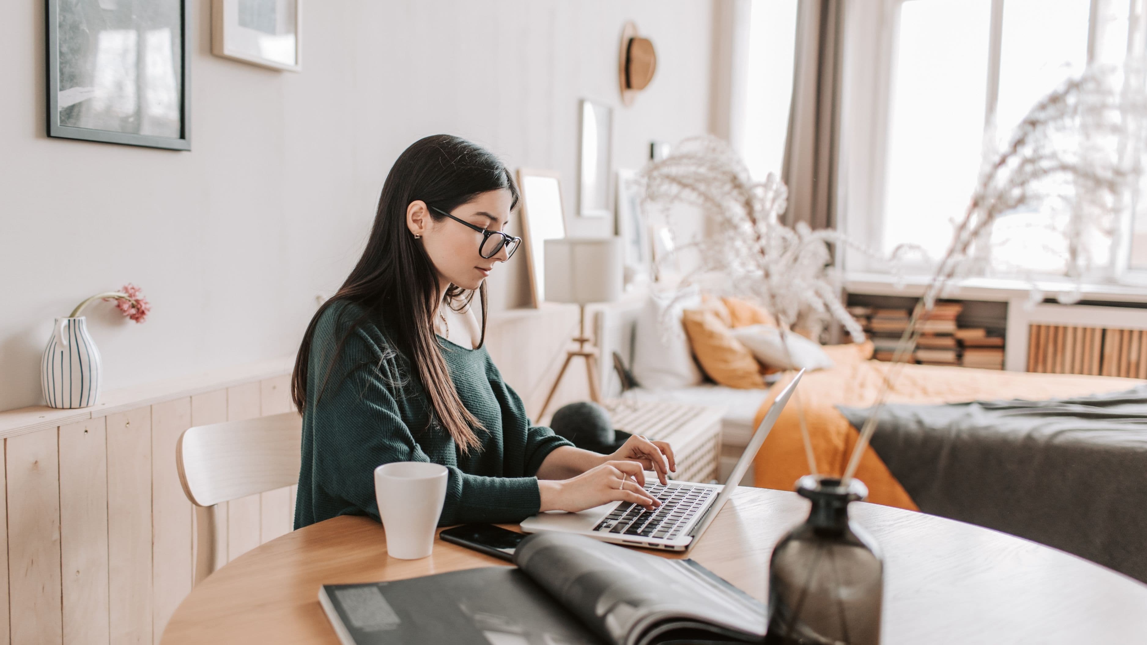 How to Transition From a Full-Time Job to Full-Time Freelancing Safely